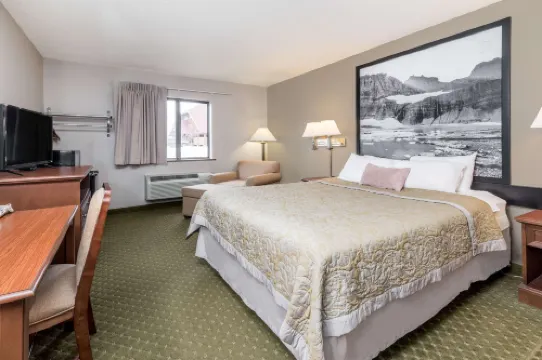Super 8 by Wyndham Kalispell Glacier National Park