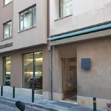 O&B Athens Boutique Hotel Отели рядом с достопримечательностью «Район Анафиотика»