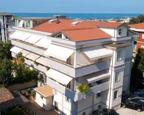 Hotel Domus Hotels in Massa