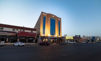 Grand Valley Hotel