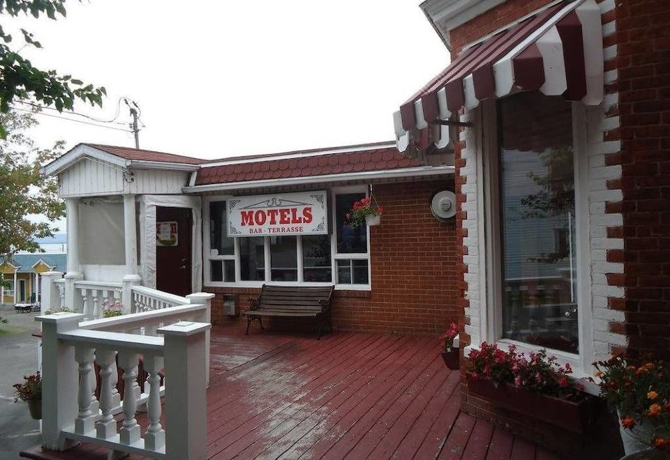 Motel Cote - Housity