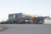 Windbreak Cafe Hotels in Butte