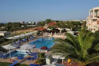 Cretan Garden Adults Only Hotel 16Plus فنادق في Anissaras