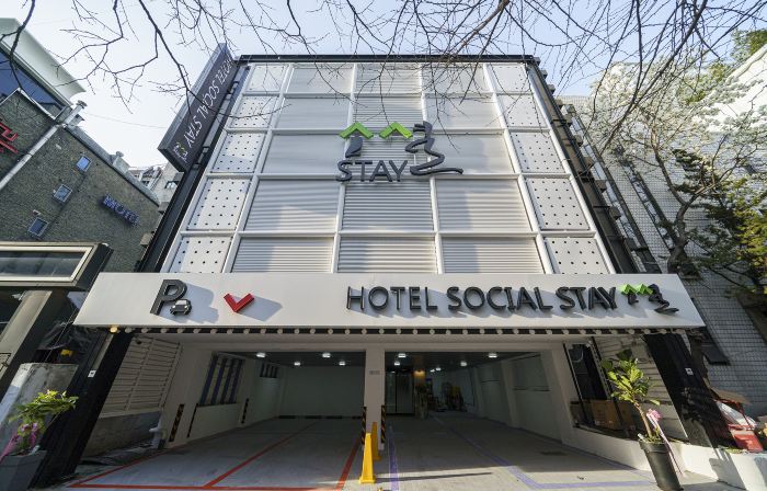 Social Stay