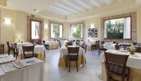 Ad Hoc Parque Hotels in LEliana
