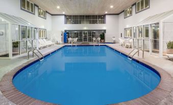 Baymont by Wyndham des Moines Airport