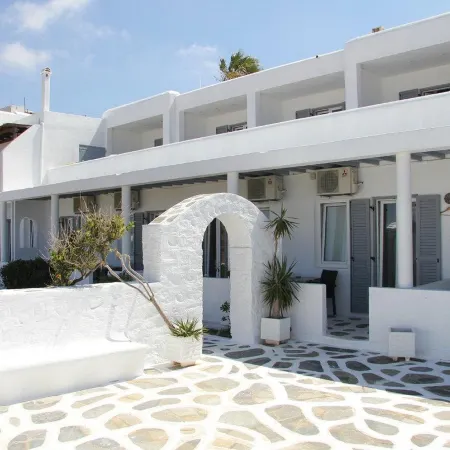Zannis Hotel