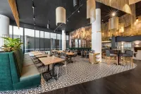 Vibe Hotel Hobart - breakfast