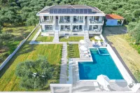 Olia Thassos - Luxury Apartments - Pool