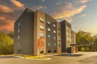 Country Inn & Suites by Radisson, Cumming, GA Hotels near Walmart Pharmacy
