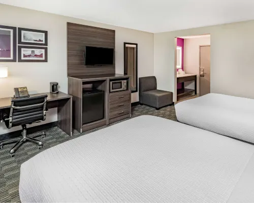 La Quinta Inn & Suites by Wyndham Houston Southwest Các khách sạn gần Trung tâm mua sắm Plazamericas Mall