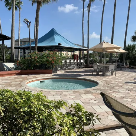 DoubleTree by Hilton at The Entrance to Universal Orlando