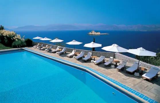 納夫普利亞宮別墅酒店