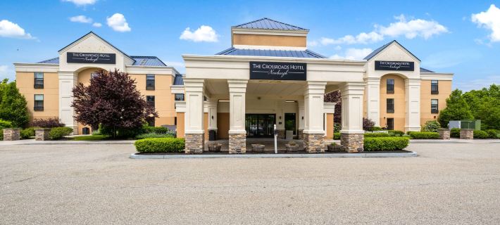 The Crossroads Hotel - Newburgh Hotels in Orange County