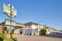 Howard Johnson by Wyndham Branson Theatre District Hotels in Branson