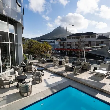 The Capital 15 on Orange Hotel & Spa