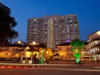 Hotel Seri Malaysia Pulau Pinang Hotels near Snake Temple