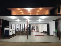 Homy Inn & Cafe Hotel dekat Masjid Muhajirin Gerbang Permata Ketapang