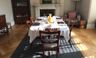 The Grange Bed and Breakfast - Housity