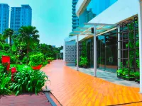 Apartemen Grand Kamala Lagoon by Cheapinn فنادق في South Bekasi