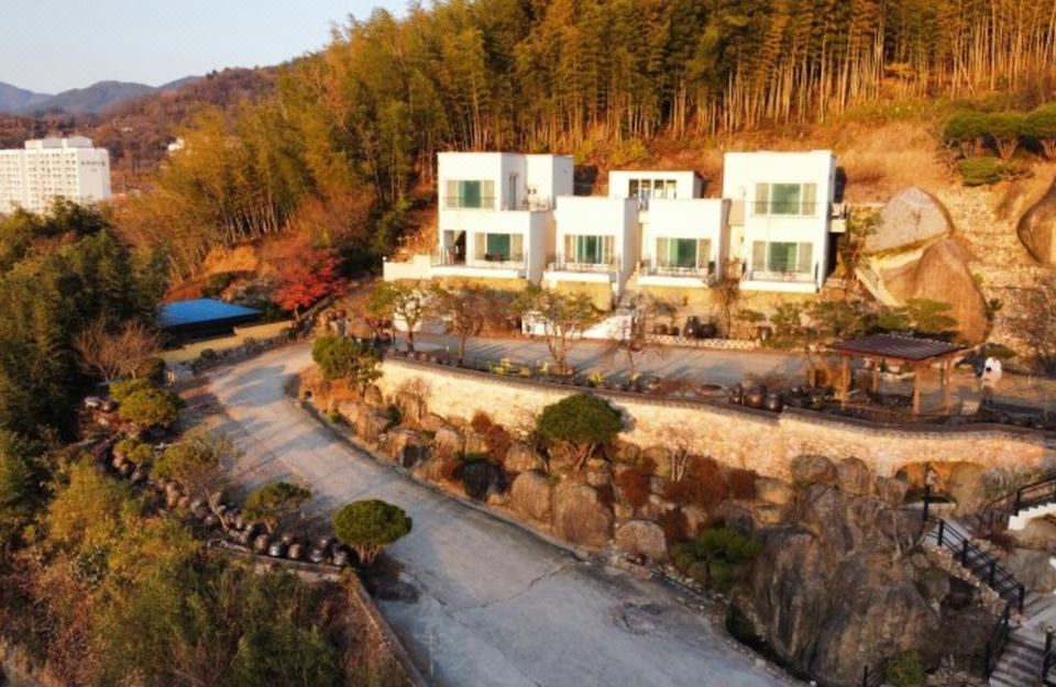 물꽃정원펜션 전경