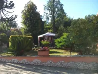 Bed and Breakfast Il Sottosopra Hotel a Labico