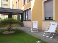 Central Hostel BG - parking