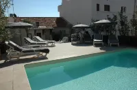 Hotel le Revest - Pools