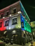 Roma Luxus Hotel Отели в г. 