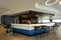 Holiday Inn Express & Suites JAIPUR GOPALPURA by IHG - bar