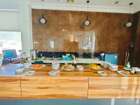 Front One Green Boutique Hotel Abepura - 早餐