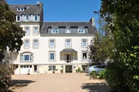Logis Hermitage Hotels near La Galerie - Geant Lannion