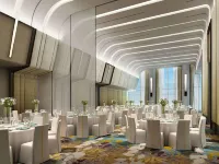 DoubleTree by Hilton Ahmedabad Hotels in Ahmedabad
