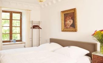 Schloss Otting - Housity