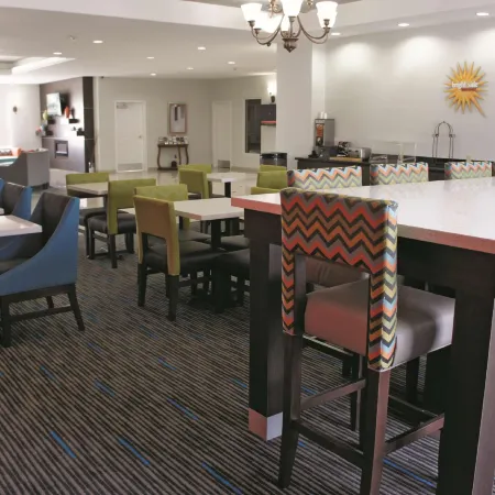 La Quinta Inn & Suites by Wyndham Orange