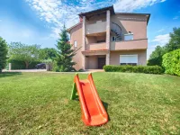 Apartments Dusanka 799 - parking
