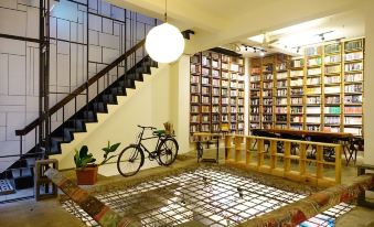 CaoJi Book Inn