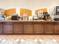 Super 8 by Wyndham Freeport Hotels in Stephenson County