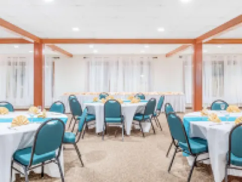 Travelodge by Wyndham Juneau Hotels in Juneau