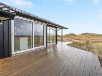 "Marjorie" - 400m from the Sea - 4-Star