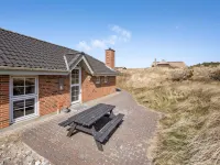 "Hinrich" - 300m from the Sea