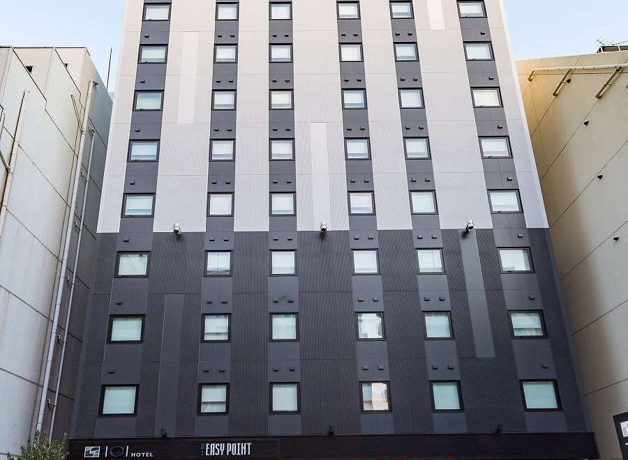 호텔 수이 칸다의 조용한 라운지 공간