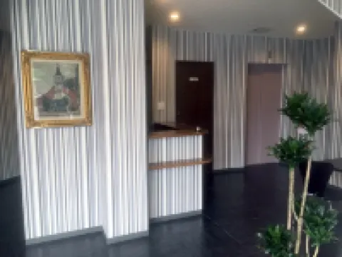 赤屋根商務酒店