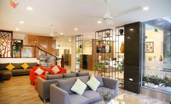 V House 5 Serviced Apartment