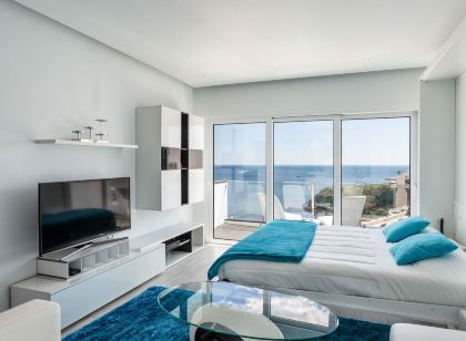 Dream View 50m from the Beach