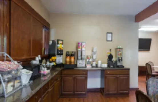 Super 8 by Wyndham Norcross/I-85 Atlanta