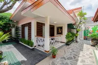 Roemah Noni Macanan Hotels in Danurejan