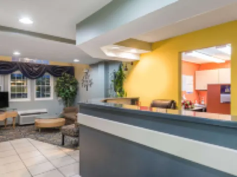 Microtel Inn & Suites by Wyndham Dayton/Riverside Oh Hotels in Dayton