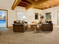 Howard Johnson by Wyndham Gothenburg Hotels in Dawson County