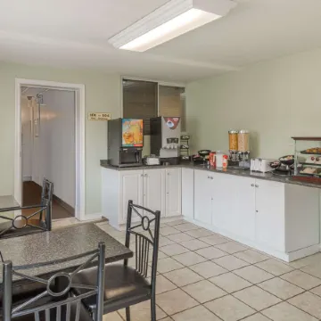 Knights Inn Bracebridge